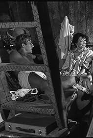 Stranded (1965)